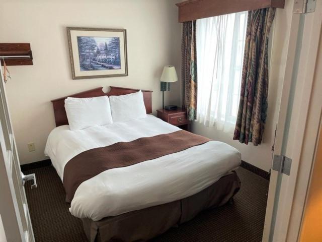 River Hills Hotel- Mankato Zewnętrze zdjęcie